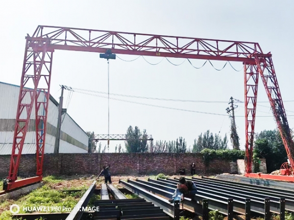 MHh型電動(dòng)葫蘆門(mén)式起重機(jī)